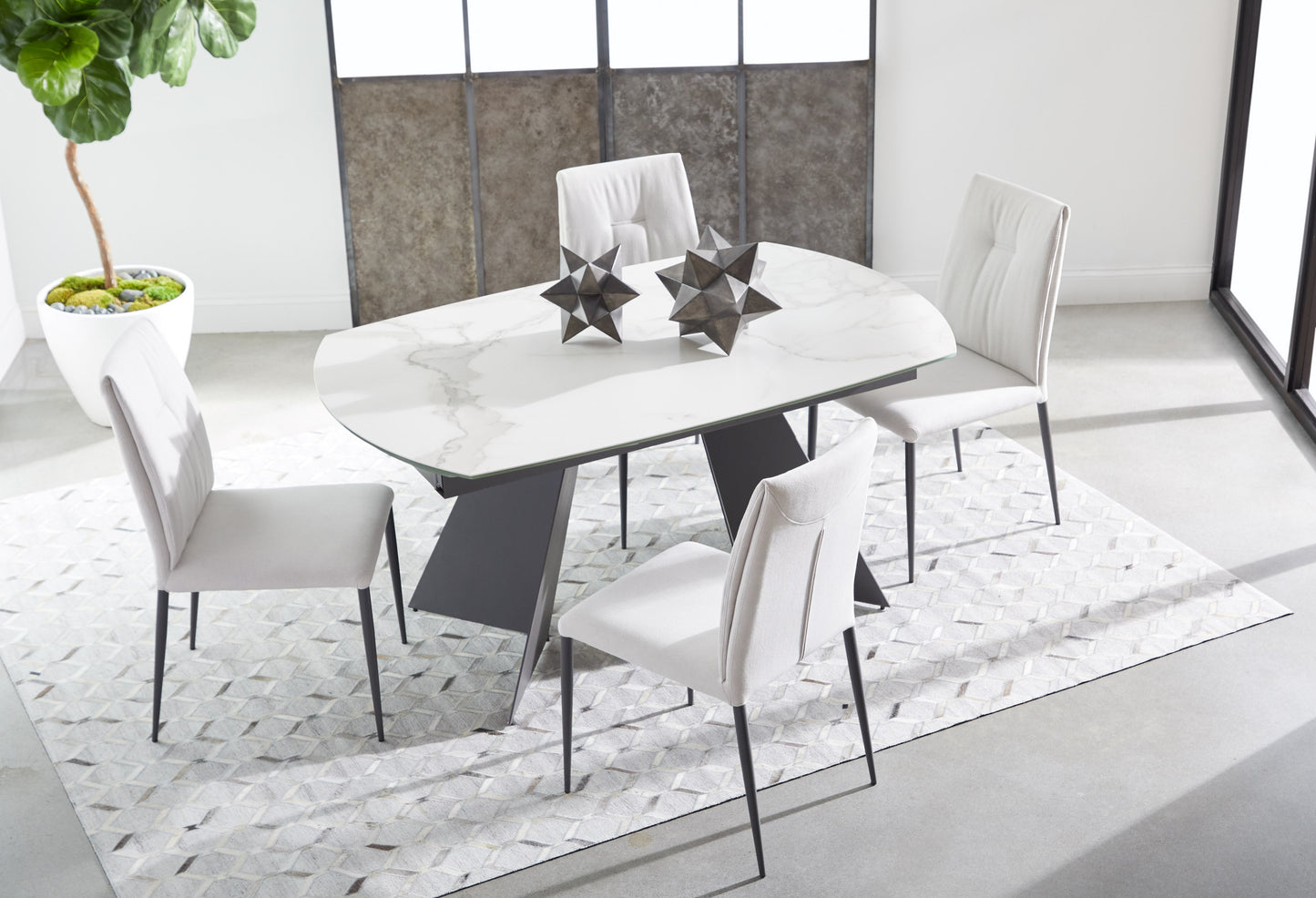 Torque Extension Dining Table