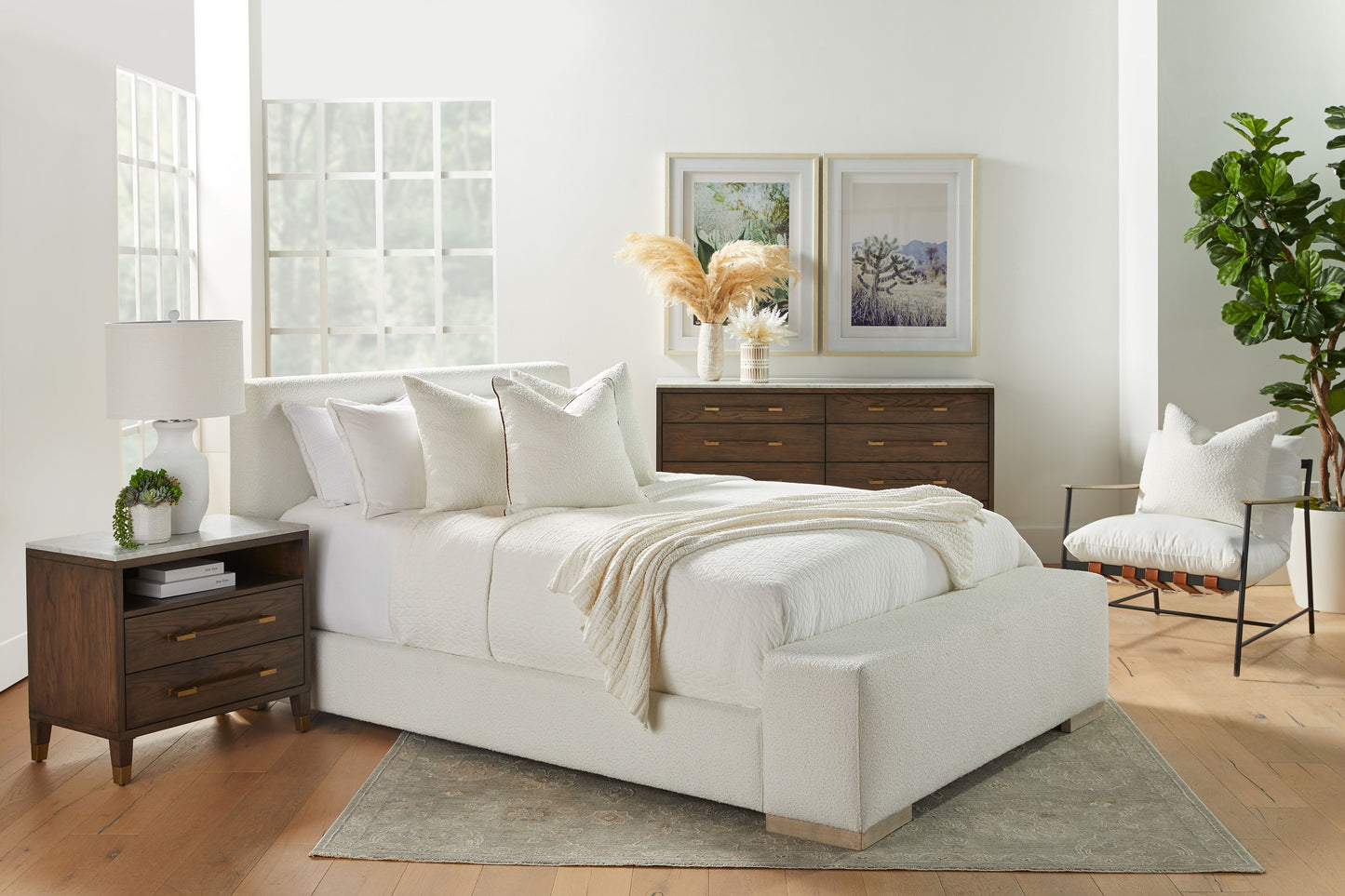 Warren Queen Bed