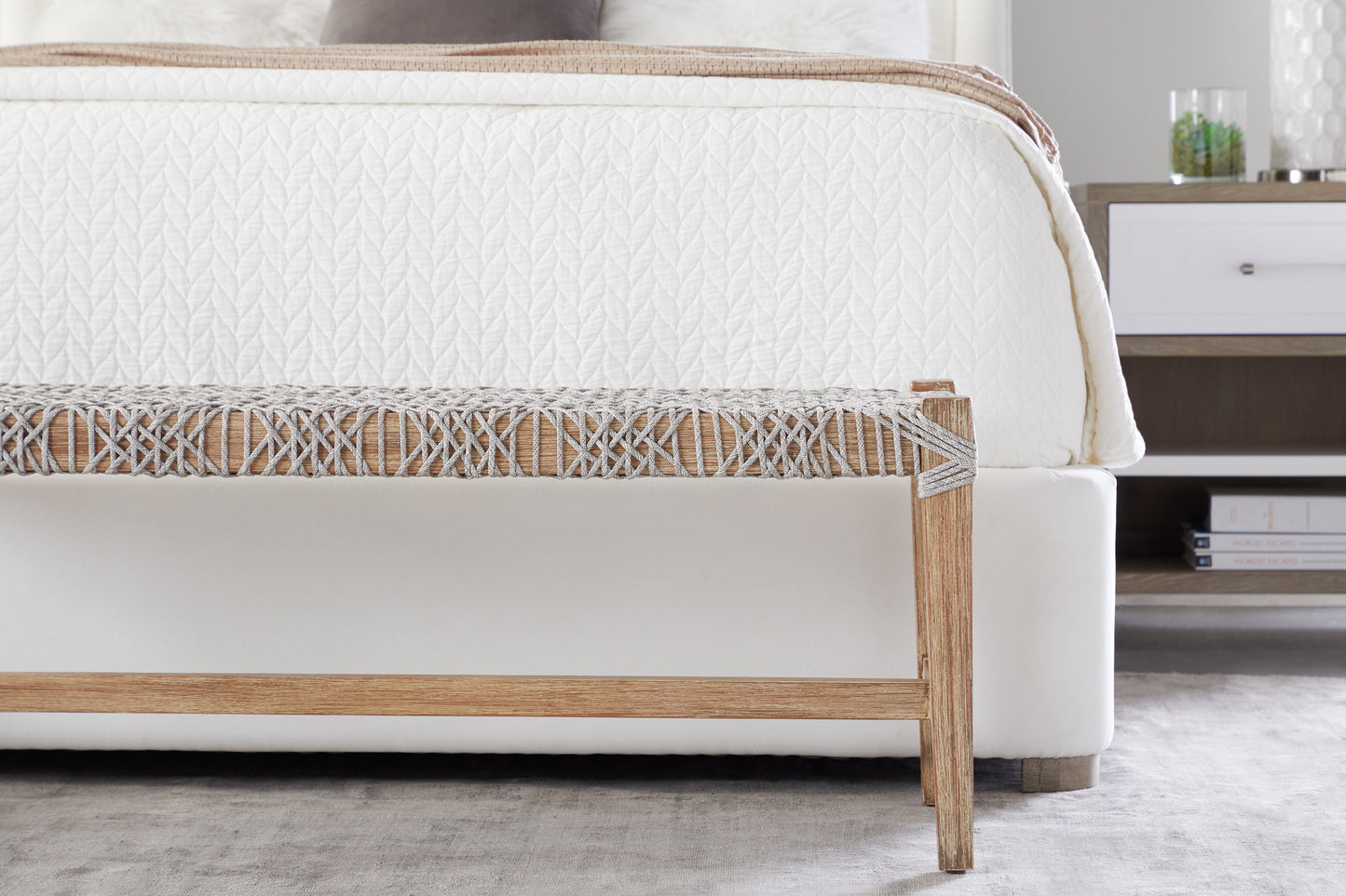 Balboa Queen Bed