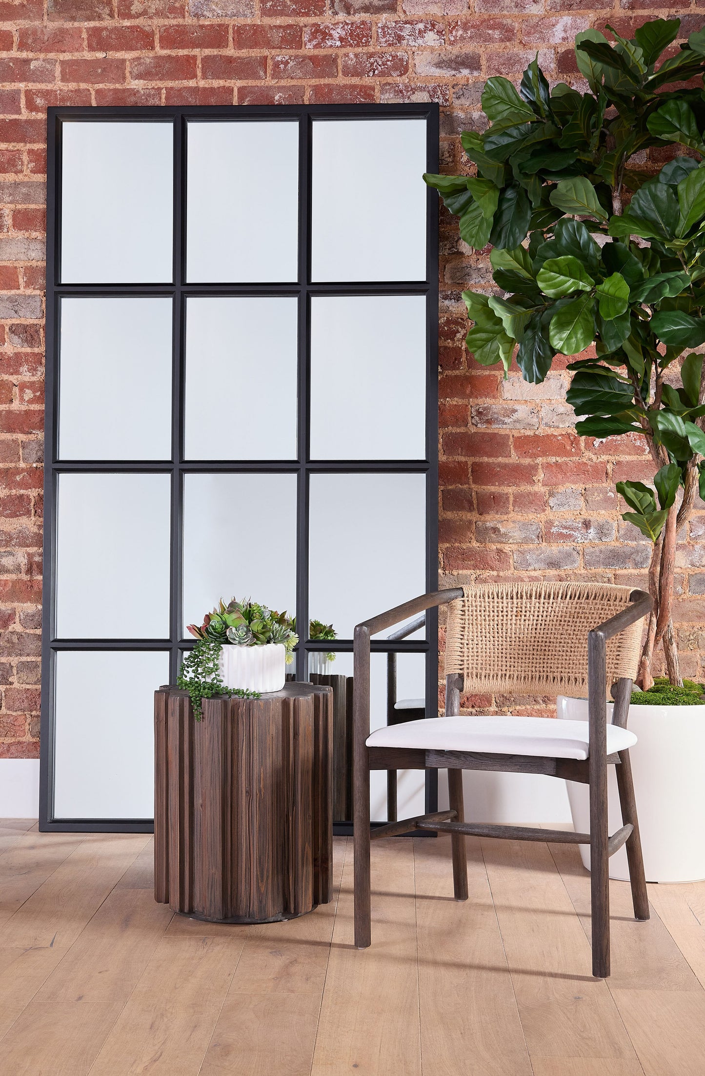 Roma Accent Table