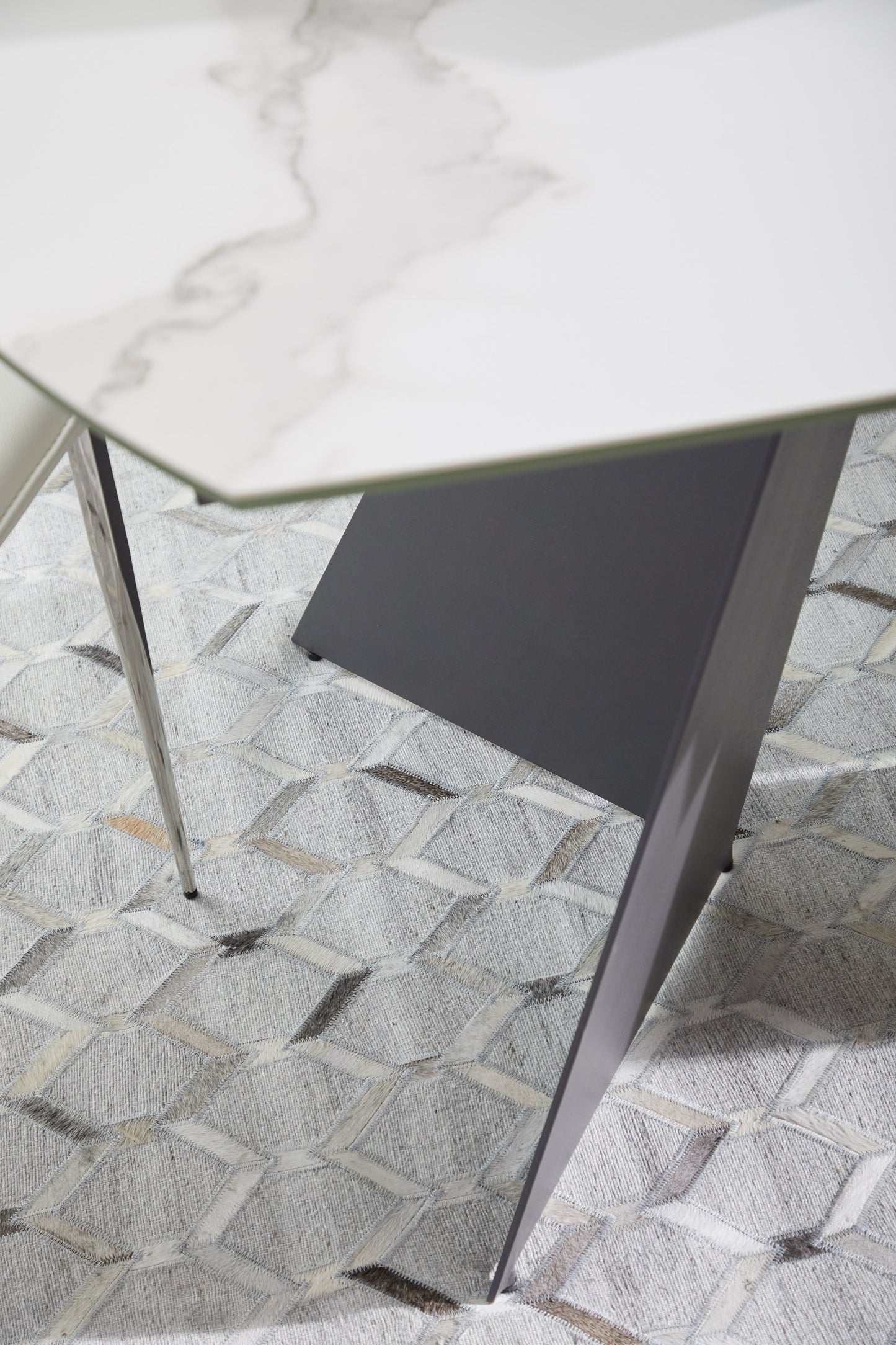Torque Extension Dining Table