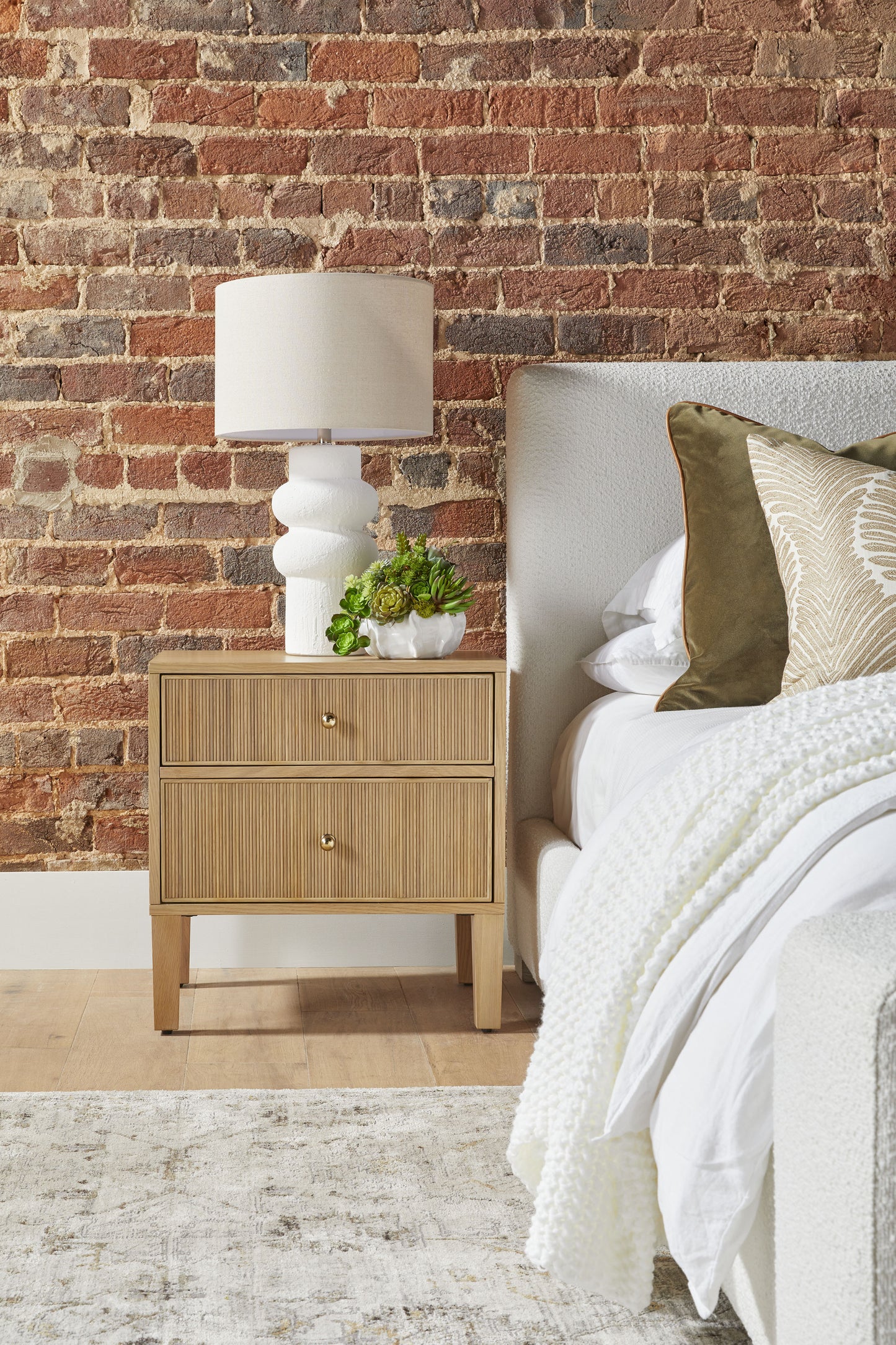 Warren Queen Bed