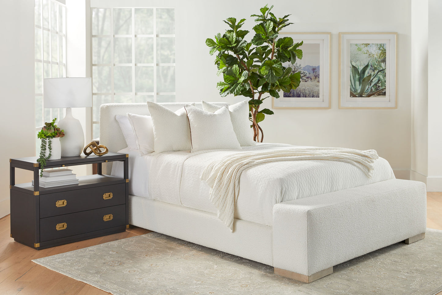 Warren Queen Bed